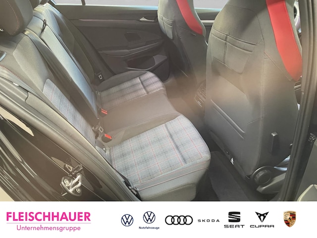 Volkswagen Golf 2.0 TSI Golf VIII