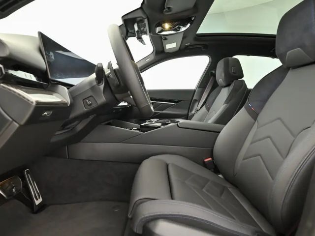 BMW 520 520d M-Sport Sedan xDrive