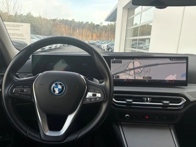 BMW 320 320e Touring