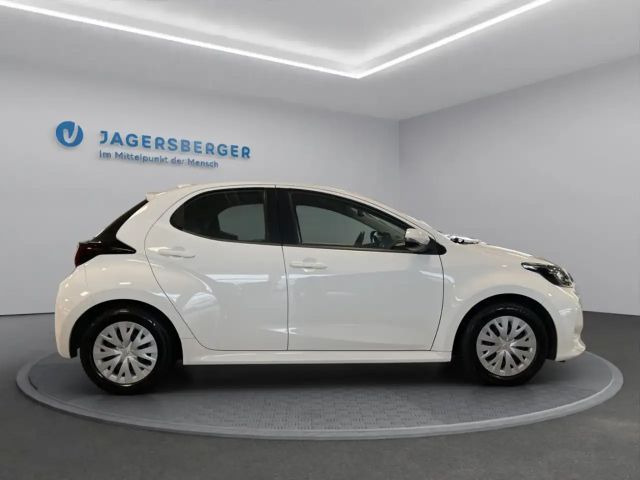 Toyota Yaris Active VVT-i