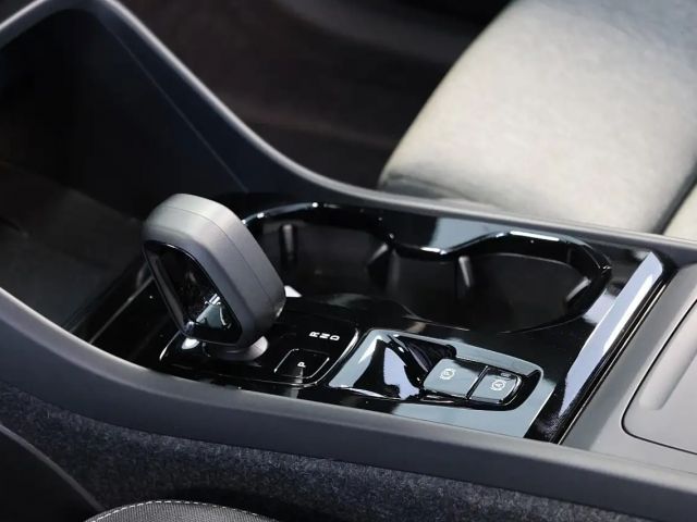 Volvo XC40 Dark Plus