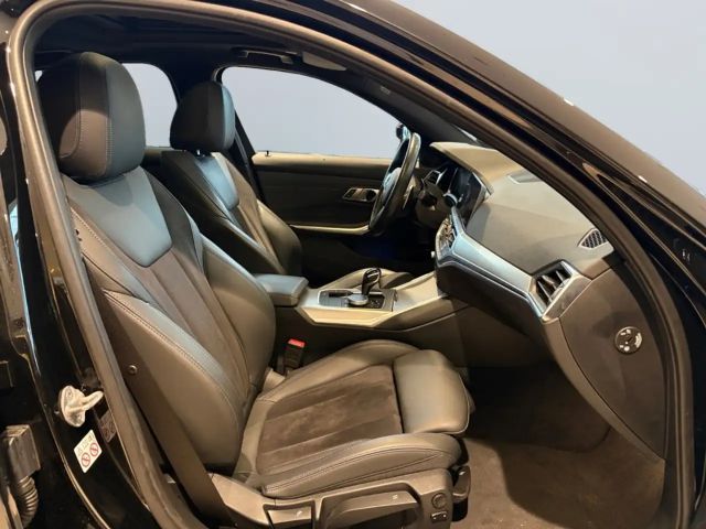 BMW 330 330e M-Sport Sedan