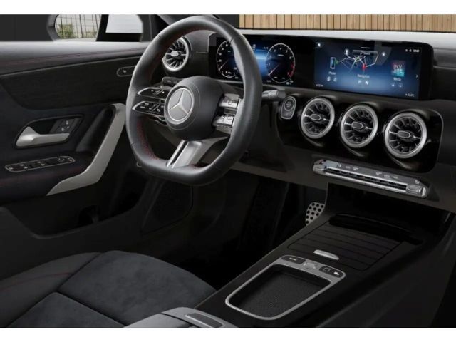 Mercedes-Benz CLA 200 AMG Line Shooting Brake