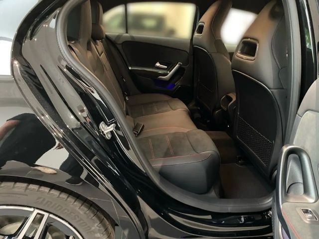 Mercedes-Benz A 200 AMG Line