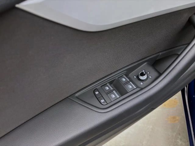 Audi A4 35 TDI Avant Business