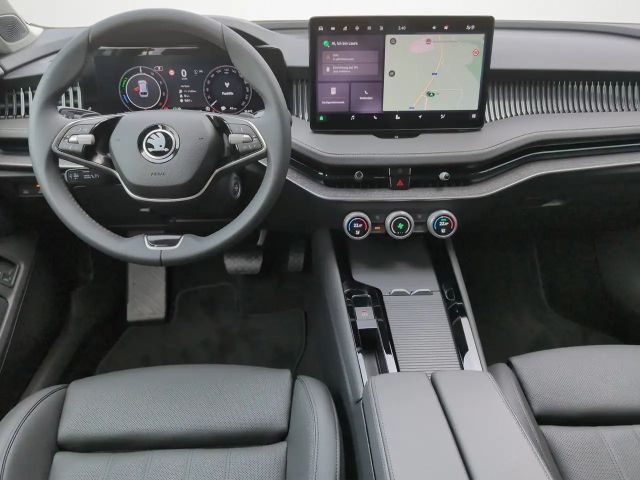 Skoda Superb Selection iV