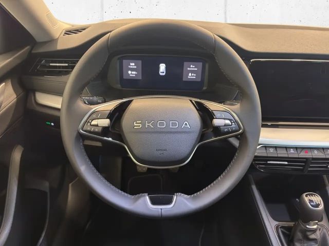 Skoda Octavia Essence TSI