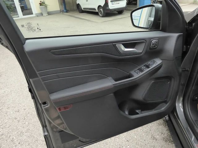 Ford Kuga Hybrid ST Line X