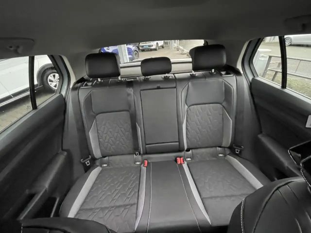 Volkswagen Golf 1.5 TSI Golf VIII