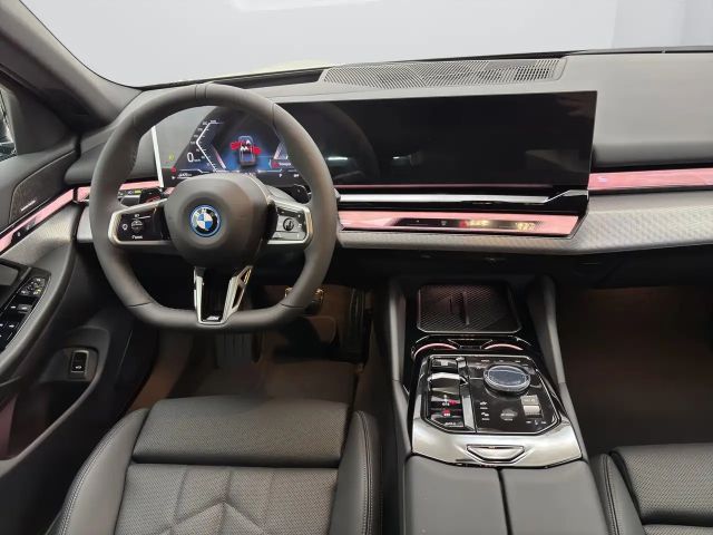 BMW 530 530e Touring xDrive
