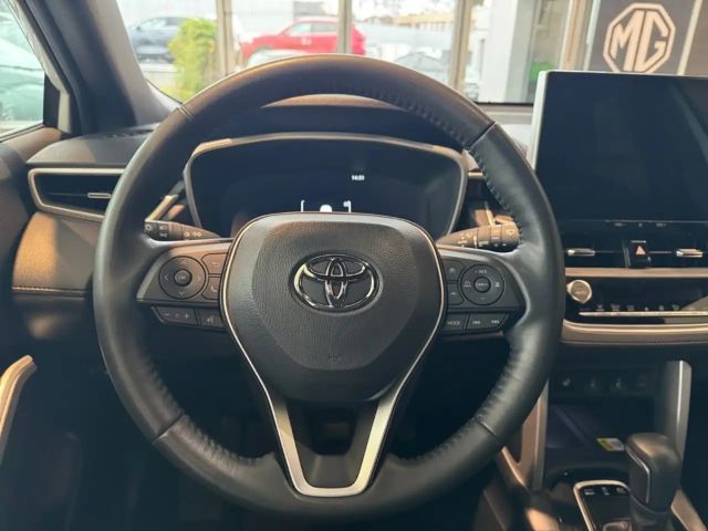 Toyota Corolla Cross Hybride Team D