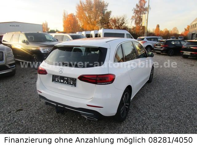 Mercedes-Benz B 180 B 180 d Progressive Sedan