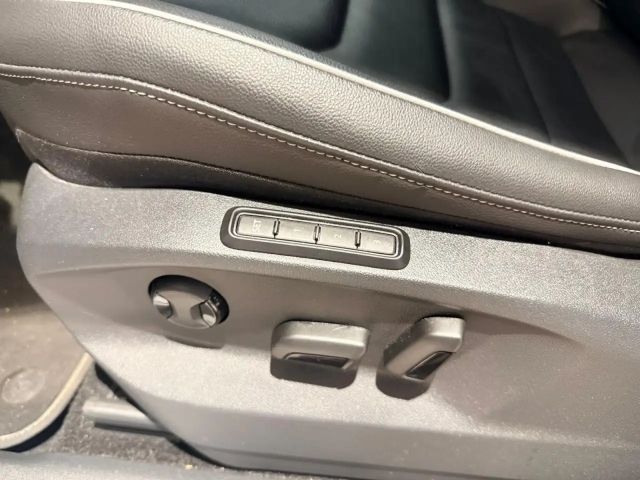 Volkswagen Tiguan 2.0 TSI R-Line