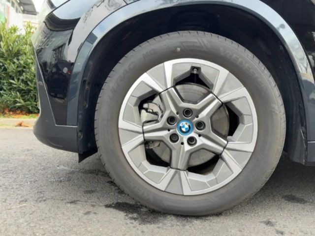 BMW iX1 xDrive