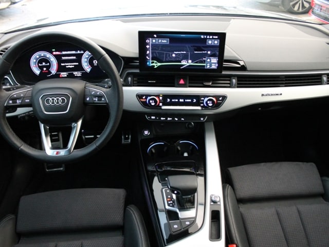 Audi A4 45 TFSI Avant Quattro S-Line S-Tronic