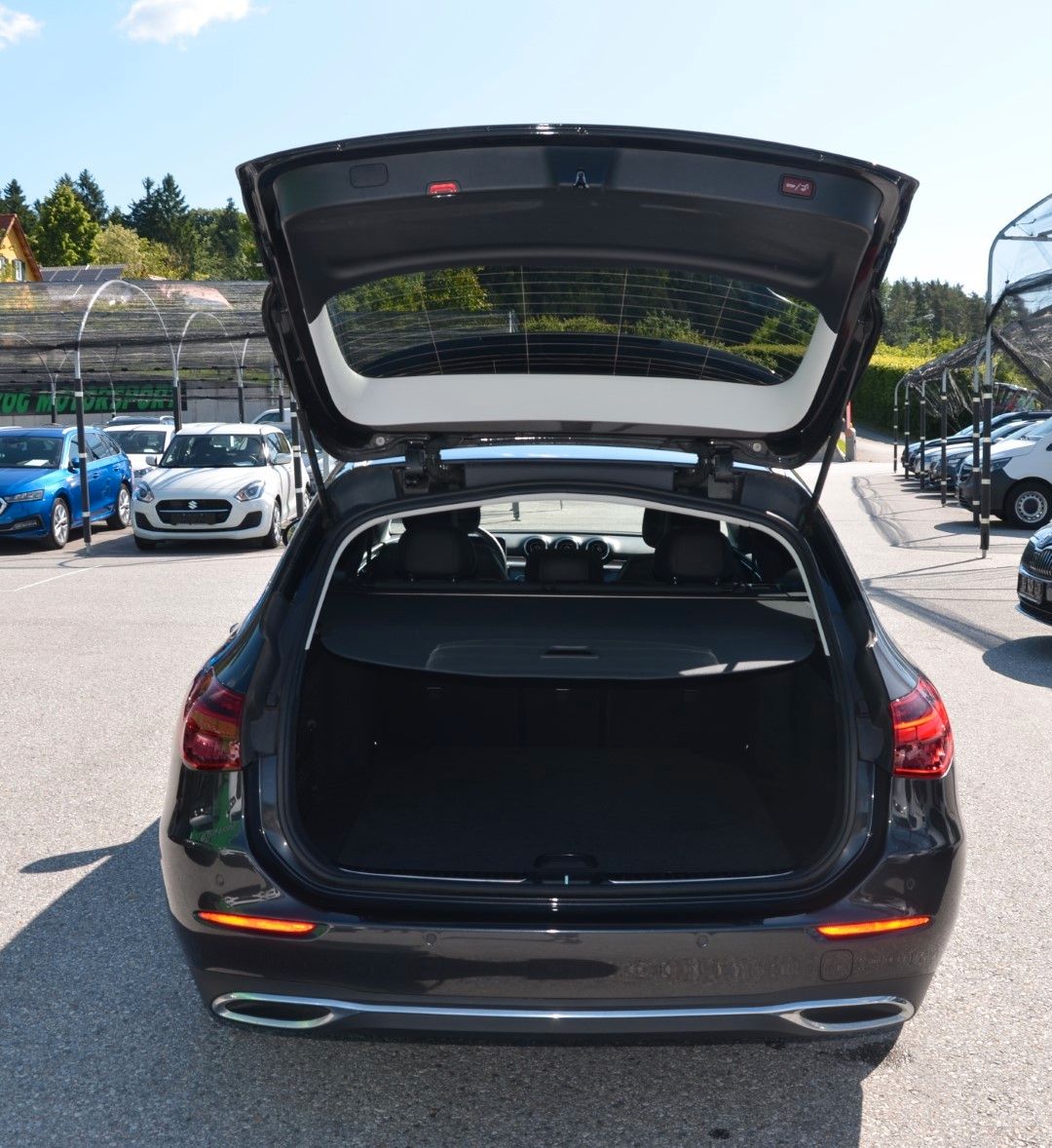 Mercedes-Benz C 220 dT Aut. LED Zentral Display NAVI EXP:30.575