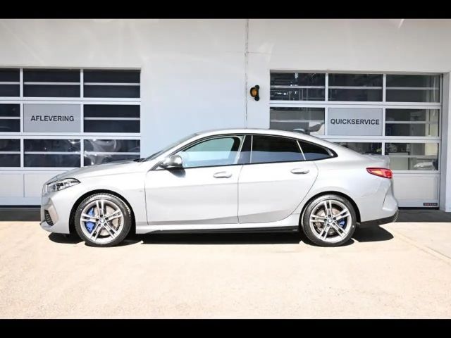 BMW 235 Sedan xDrive