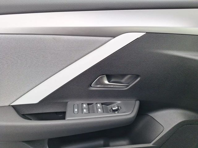 Opel Astra 1.2 Turbo Edition Sports Tourer