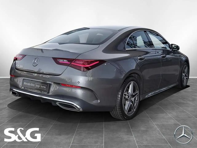 Mercedes-Benz CLA 180 AMG Line Coupé