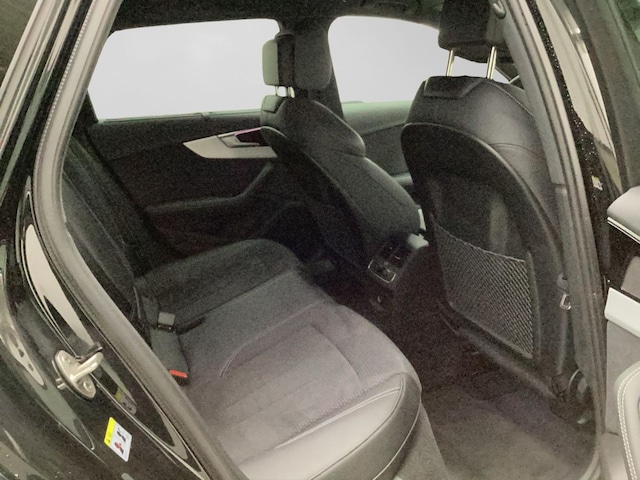 Audi A4 40 TFSI Avant Quattro S-Line S-Tronic