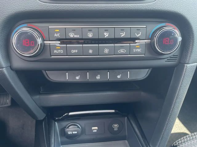 Kia Ceed Ultimate Style 1.0T-DCT +NAV ACC LM 17 SHZ LHZ Kam