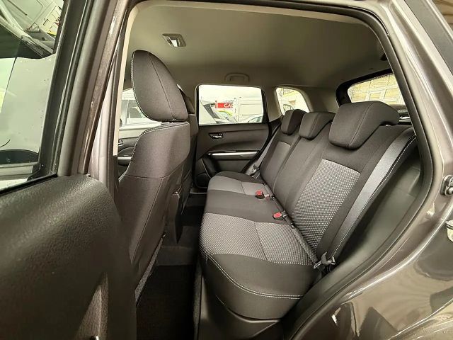 Suzuki Vitara Hybrid Shine