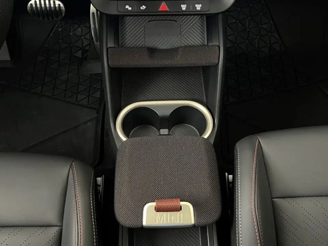 MINI John Cooper Works Countryman John Cooper Works Countryman A