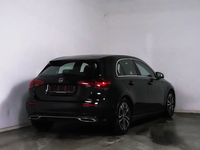 Mercedes-Benz A 200 Progressive