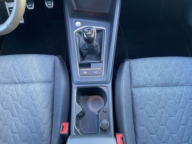 Volkswagen Golf 1.0 TSI Golf VIII Move