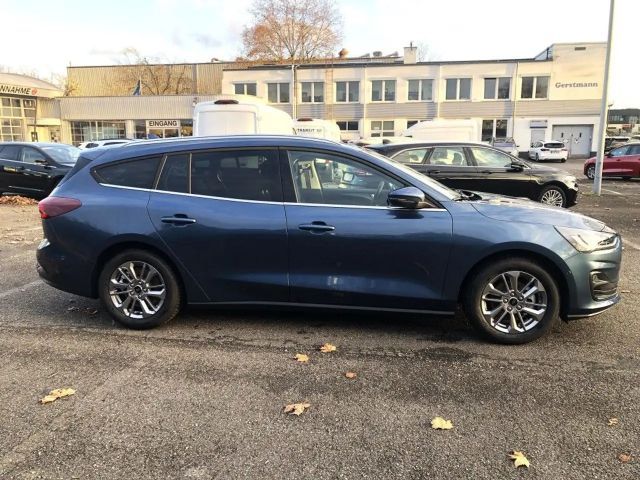 Ford Focus EcoBoost Titanium Wagon