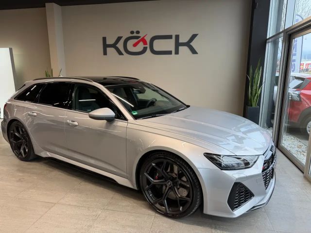 Audi RS6 Avant Performance Quattro