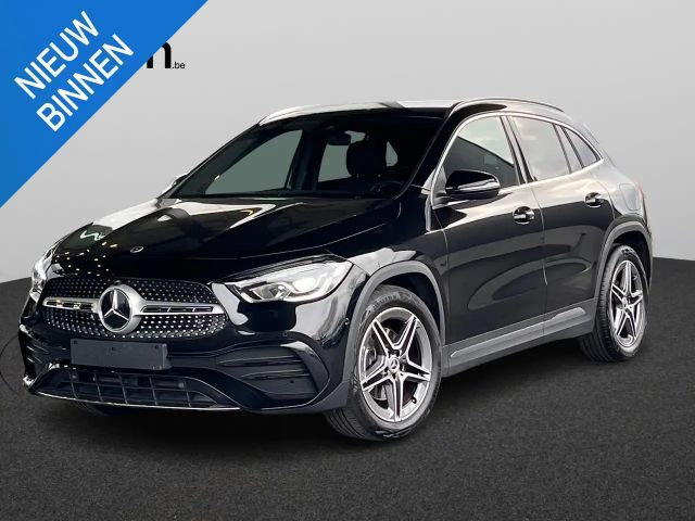 Mercedes-Benz GLA 180 AMG Line