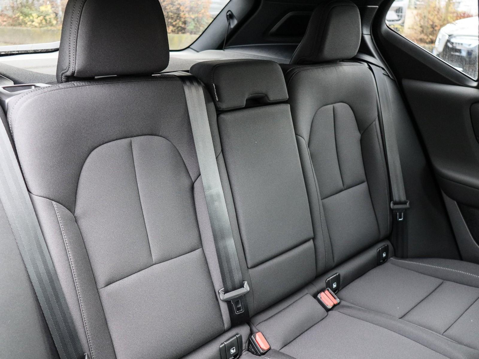 Volvo EX40 Extended range Plus Single motor