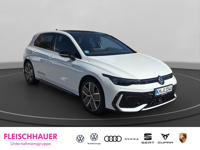 Volkswagen Golf 1.5 eTSI Golf VIII R-Line