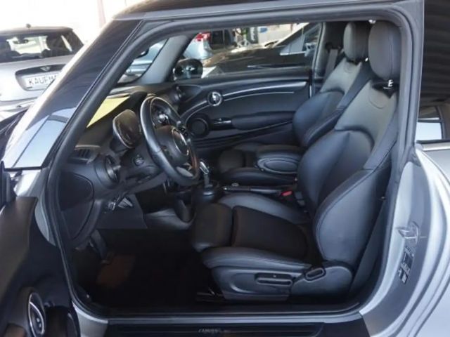 MINI Cooper COOPER 1,5 CAMDEN LEDER NAVI LED SHZ TEMPOMAT 17"