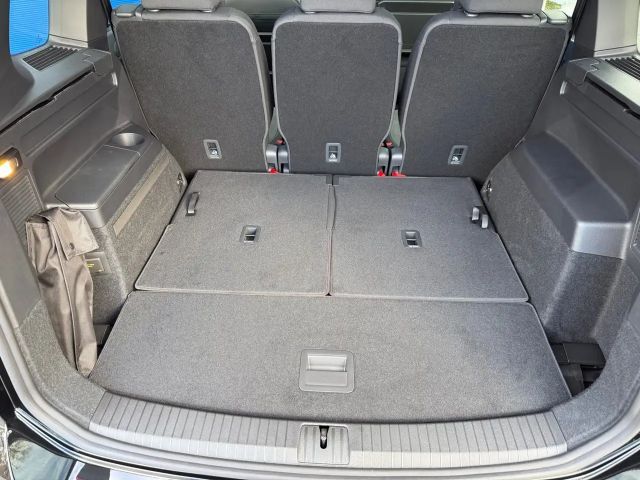 Volkswagen Touran DSG R-Line