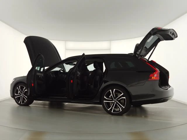 Volvo V90 AWD Dark Plus T8