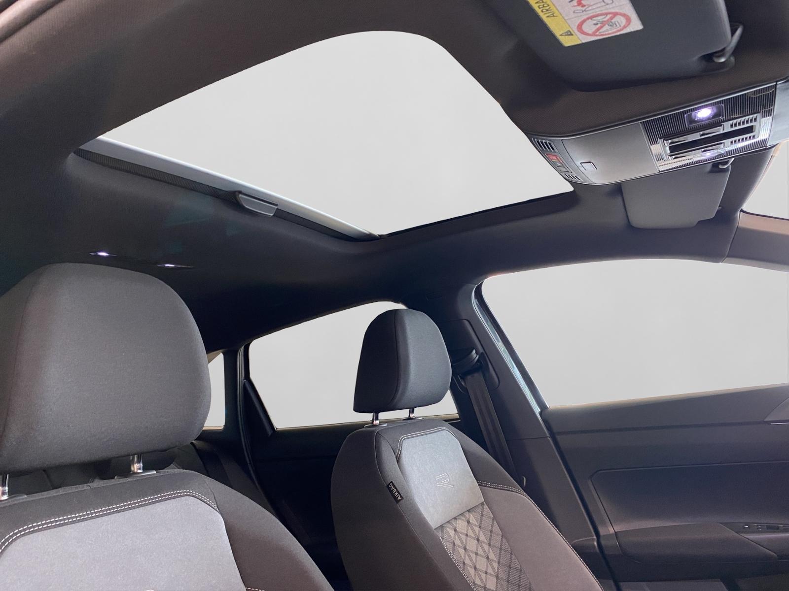 Volkswagen Taigo 1.5 TSI DSG R-Line