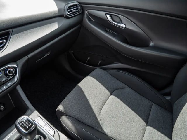 Hyundai i30 1.0 Hybrid Trend