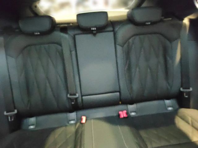 Ford Capri Premium RWD