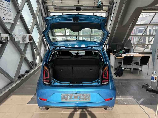 Volkswagen up! Move Move up!