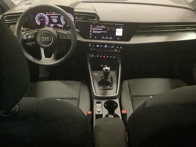 Audi A3 35 TFSI S-Line Sportback