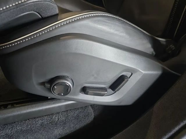 Volvo XC90 AWD Dark Plus Recharge T8