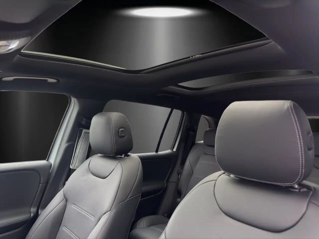 Mercedes-Benz EQB 300 4MATIC AMG Line