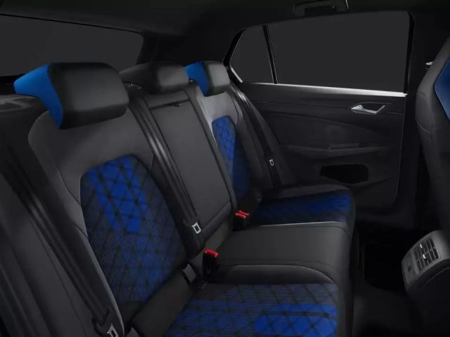 Volkswagen Golf IQ.Drive