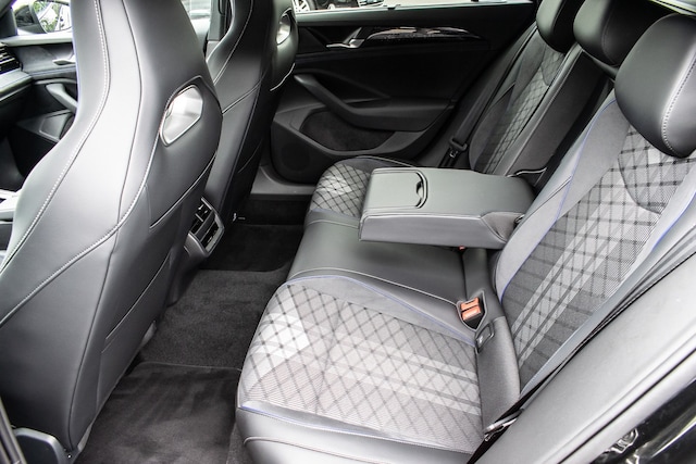 Volkswagen Passat 1.5 eTSI DSG eHybrid