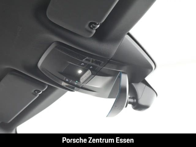 Porsche Taycan / Luftfederung,Hinterachsl.,Bose, Abstand,Panorama