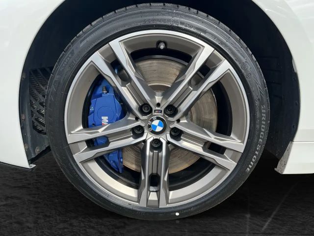 BMW M140i Sedan xDrive