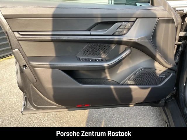 Porsche Taycan 4 Cross Turismo