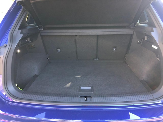 Volkswagen Tiguan Tiguan 2.0TDI R-Line 4M DSG Leder Navi LED AHK Standh.